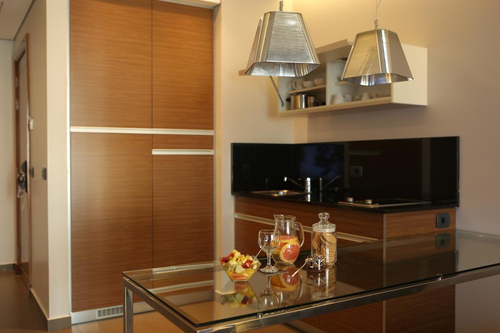 Parktower Suites Бейрут Экстерьер фото